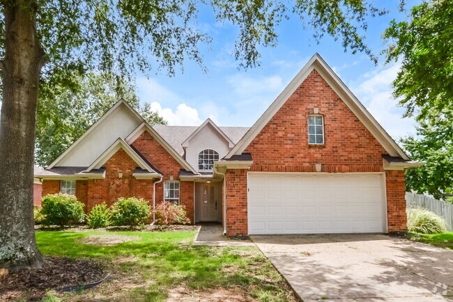 Building Photo - 1859 Winners Circle Cove Rental