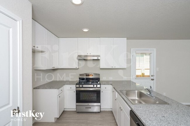 Photo - 14914 Watson Mill