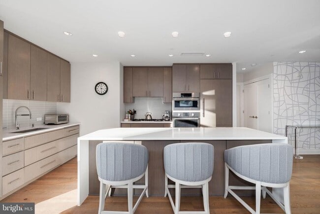 Photo - 2501 M St NW Unit 508