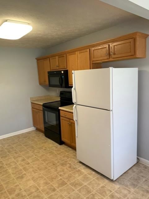 157 Twin Lakes Dr