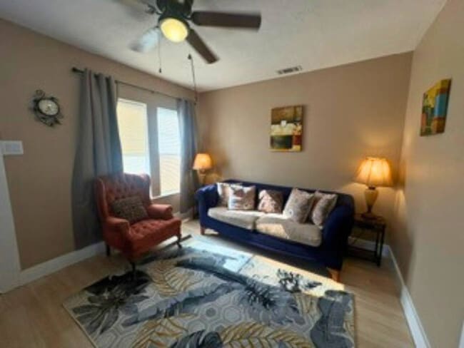 Photo - 130 N Estelle St Unidad SI ID1585467P