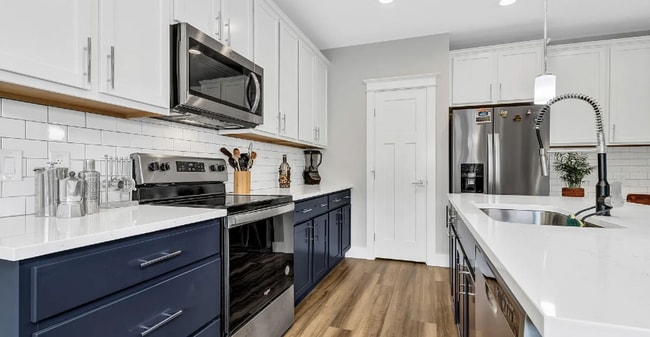 Photo - Home in Black Mountain available for rent ...