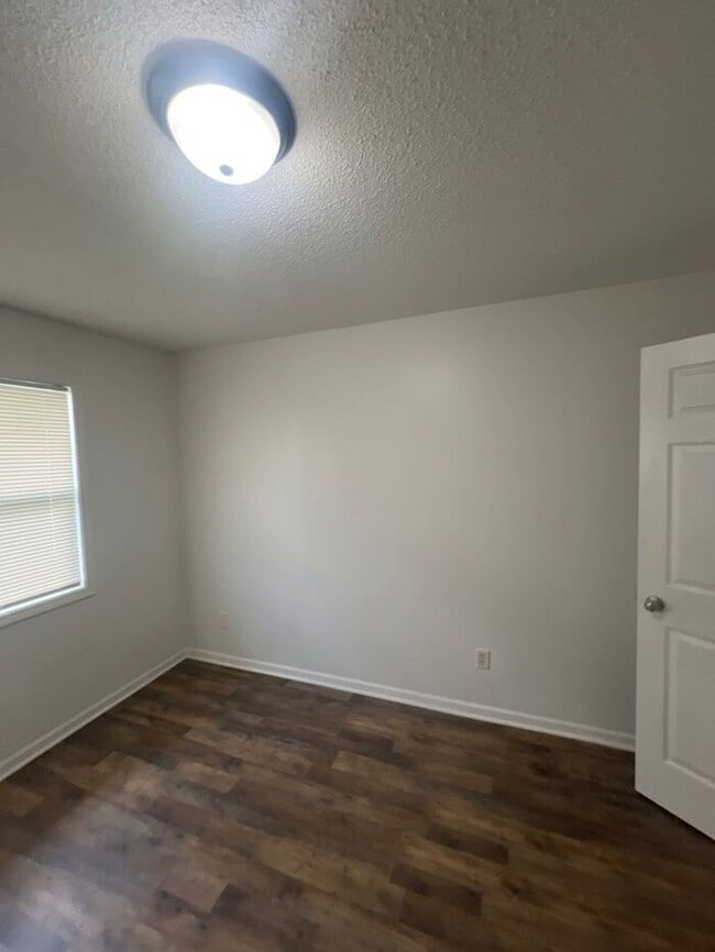 Photo - 904 Randolph St