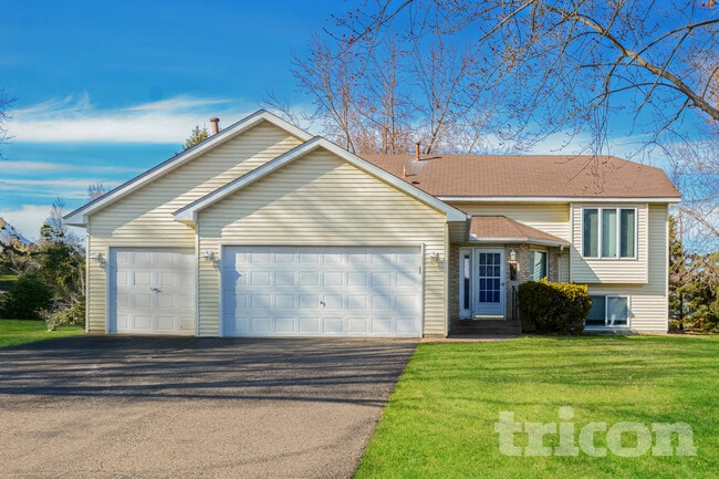 Building Photo - 1409 146th Ave NW