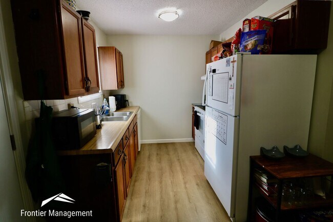 Photo - 2013/2015 Shirley Unit 2013 Shirley Ln.