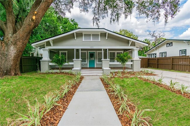 "Charming 3-Bed, 2-Bath Gem in Tampa's Hea... - "Charming 3-Bed, 2-Bath Gem in Tampa's Hea... Apartment