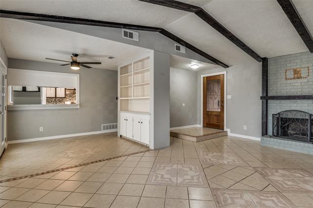 Photo - 2010 Vail Dr