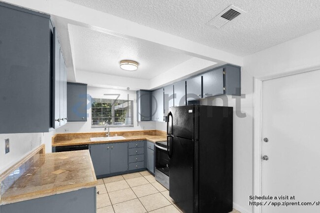 Photo - 7708 Quinby Way