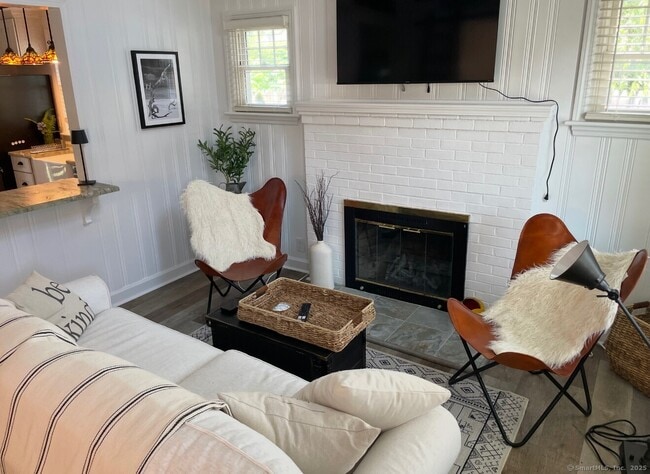 Photo - 42 Taylor Ave