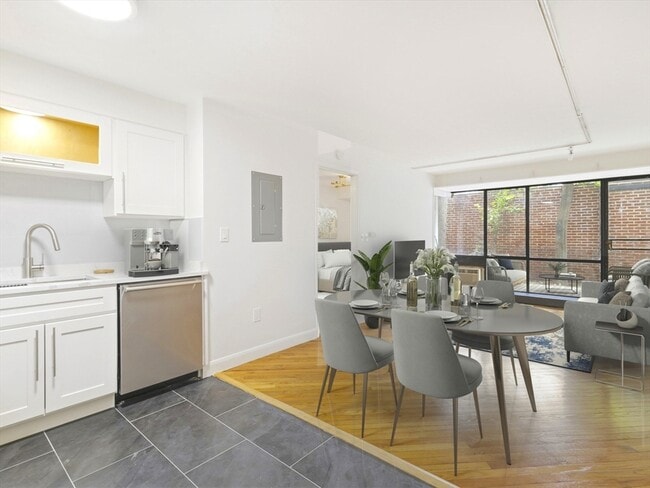 Photo - 29 Concord Ave