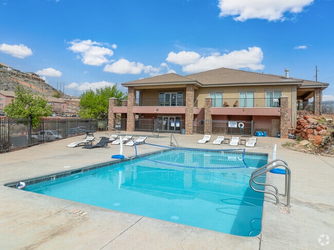 Building Photo - Red Rock Ridge Student Housing Rental