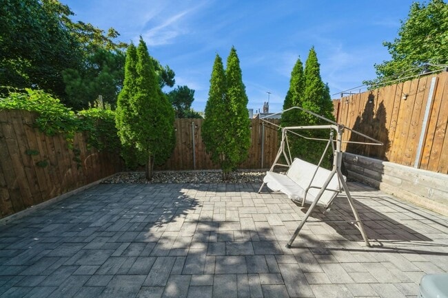 Photo - 225 Columbia Ave Unidad 1