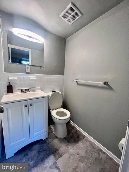 Photo - 7165 Cross St Unit 103