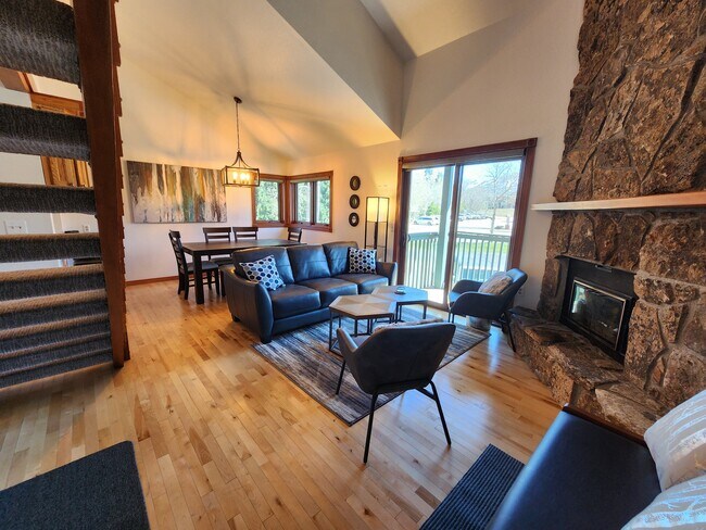 Photo - 520 Ore House Plaza Unit B201