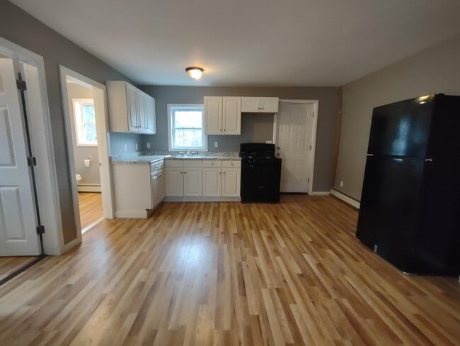 Photo - 16 Factory St