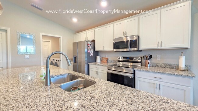 Photo - EXCEPTIONAL 3 BEDROOM/2 BATH HOME PLUS LARGE FENCED YARD! LONG TERM LEASE- UNFURNISHED!