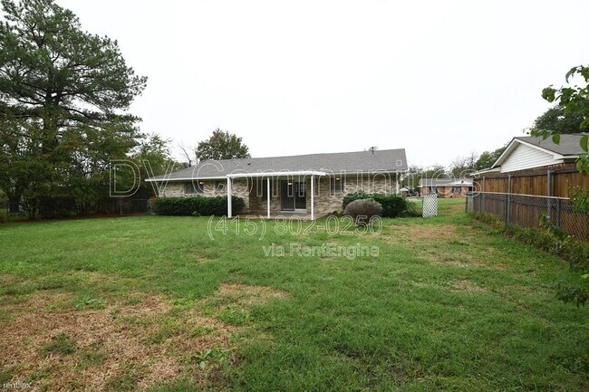 Photo - 1607 Anthony St