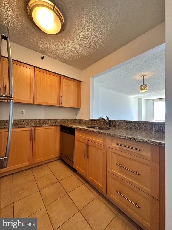 Photo - 10101 Grosvenor Pl Unit 507