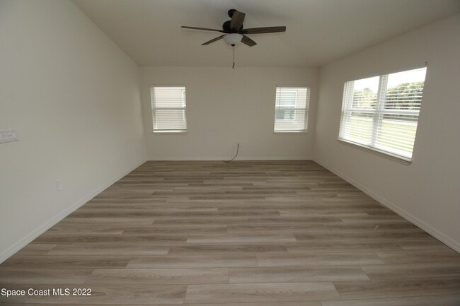 Photo - 604 Corbin Cir SW