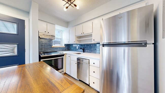 Photo - Adorable 2bd/1.5bth Townhome w/1 reserved parking space
