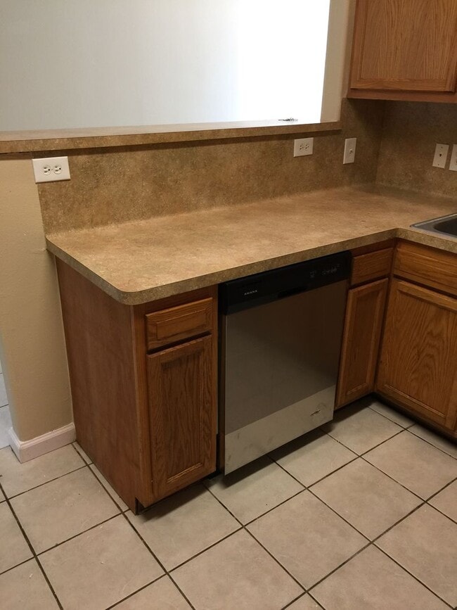 Photo - 9509 Merle St Unidad #9509A