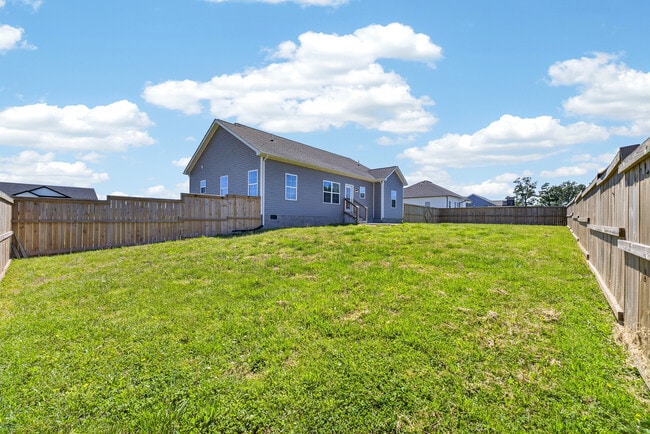 Photo - 147 Greenbriar Ln