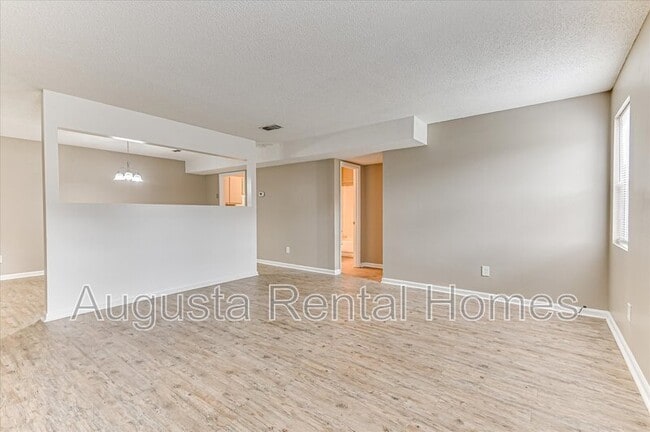 Photo - 3033 Old Powderhouse Rd