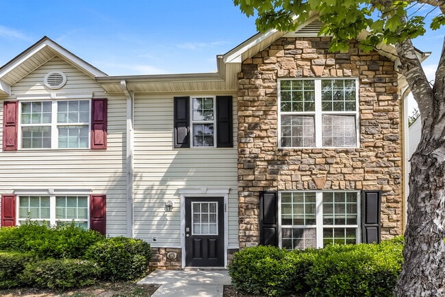 Building Photo - 1902 Grove Way