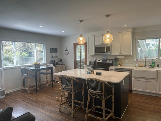 Photo - Admiral Heights