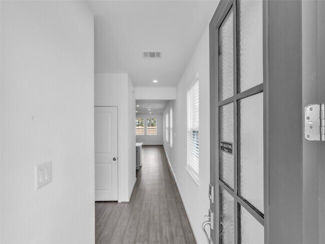 Photo - 7734 Primrose Myrtle Ln