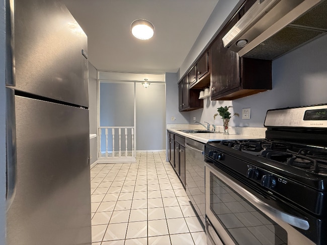 Photo - 3108 Roberts Dr Unidad 6