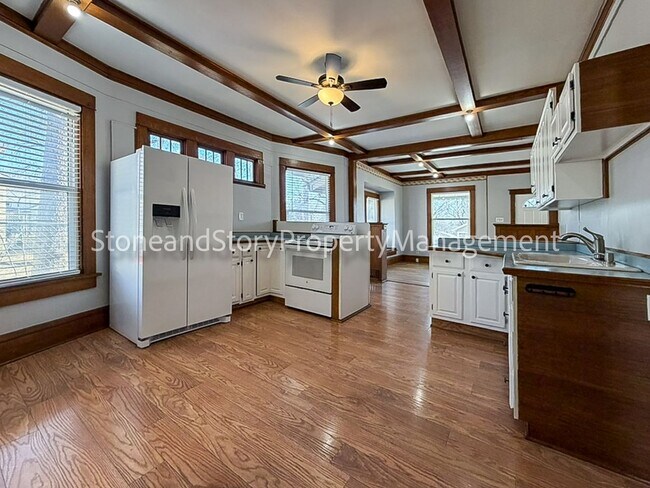 Photo - 3 bedroom 2 bath near Washburn University