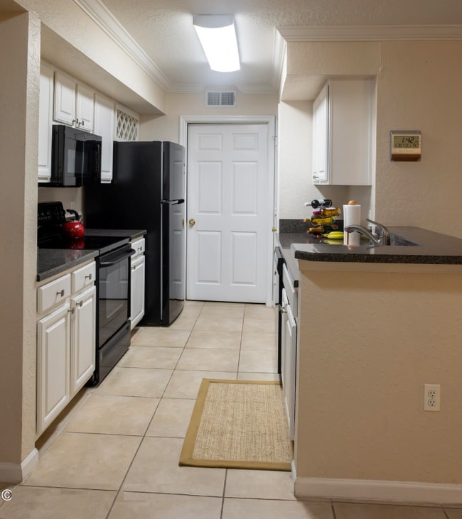 Photo - 700 Boardwalk Dr Unidad 715