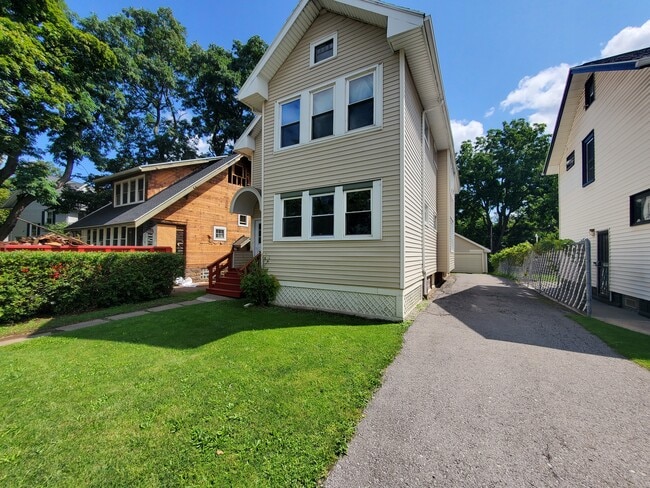 Building Photo - 142-144 Ohio St Unit #2