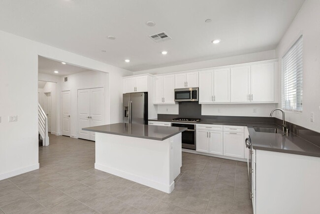 Photo - 76305 Columbia Dr