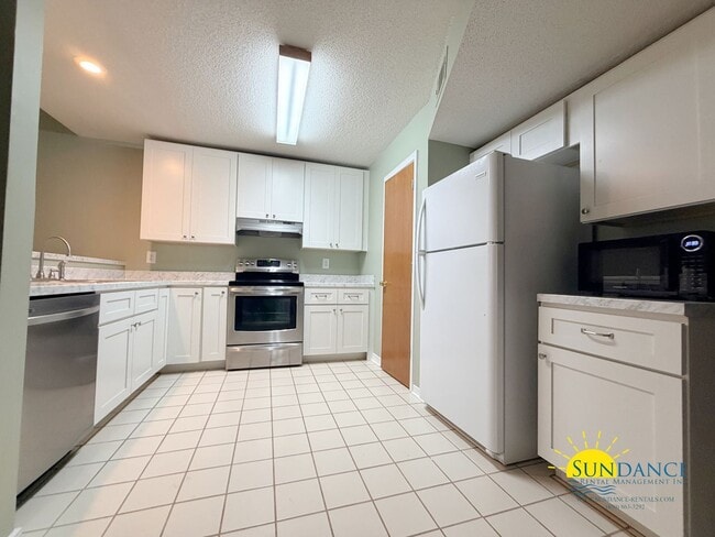 Photo - 946 Ashley Ln