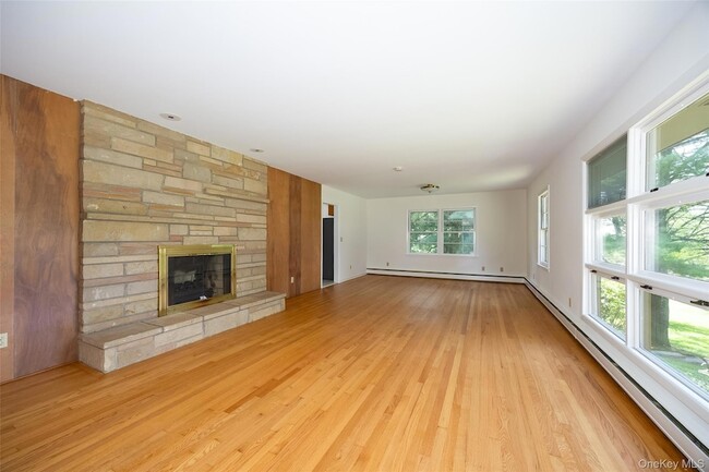 Photo - 2108-2110 New Hackensack Road Unit