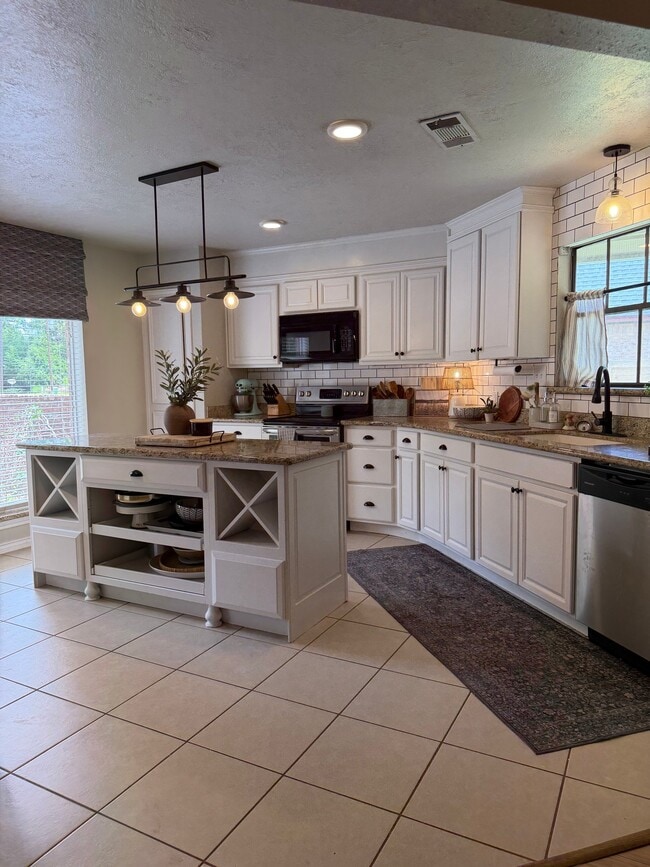 Photo - 1019 Chateau Woods Pkwy Dr