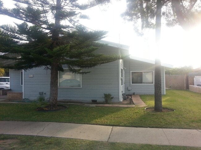 Photo - 5011 63rd St