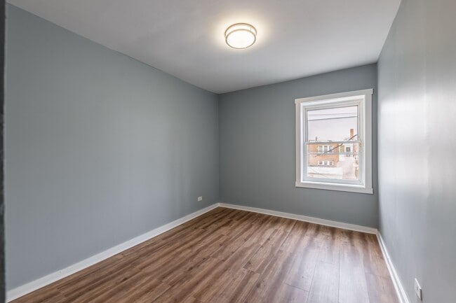 Photo - 8311 S Racine Ave