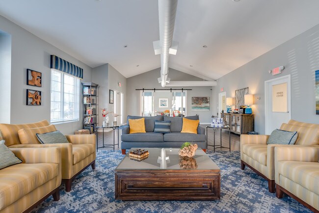 Clubhouse/Leasing Center