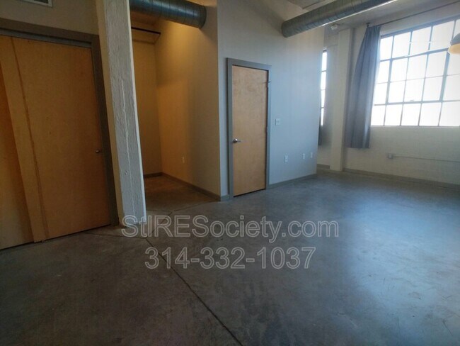 Photo - 8125 Michigan Ave Unit #403