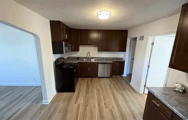 Photo - Park House Apartments