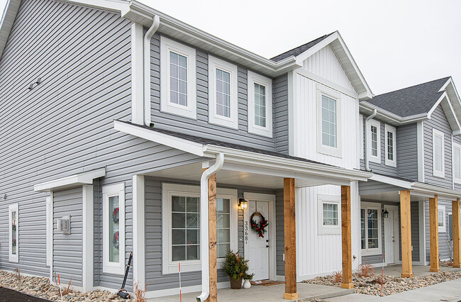 Building Photo - 3368 6th Way E Rental