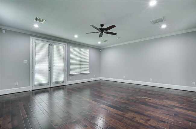 Photo - 714 Fargo St