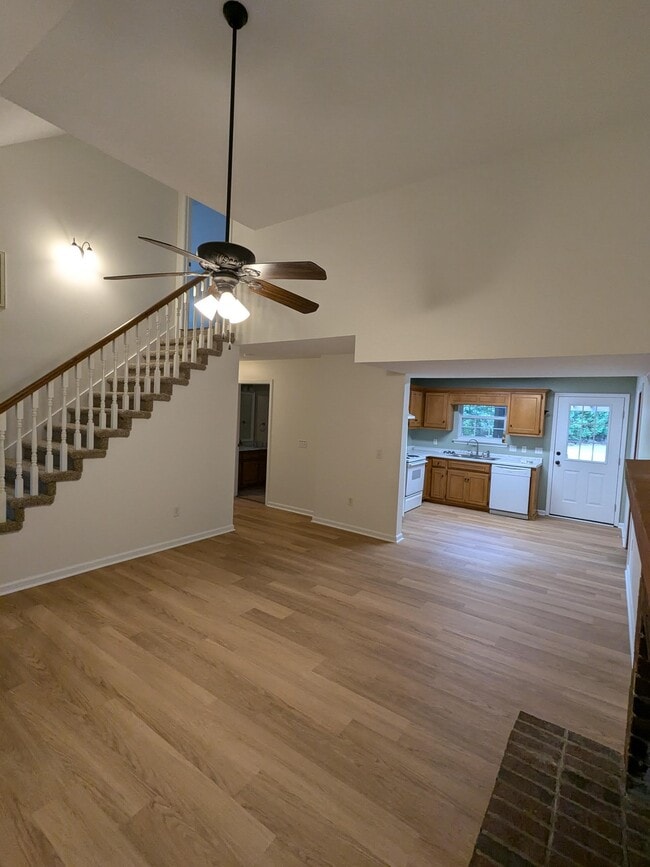 Photo - 250 Cassie Ree Rd