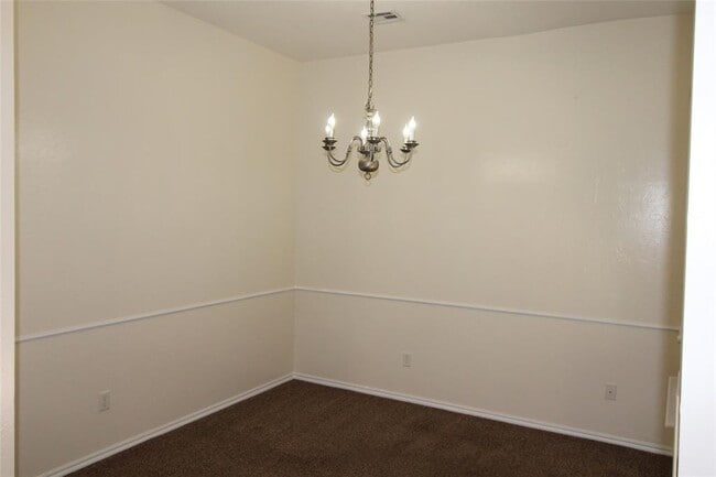 Photo - 512 Woodsong Dr