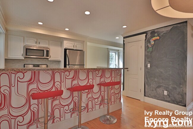 Photo - 10 Mohawk St