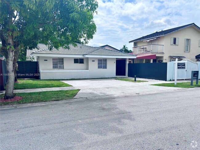 Building Photo - 14910 SW 92nd Terrace Rental