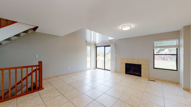 Photo - 440 W Rockrimmon Blvd